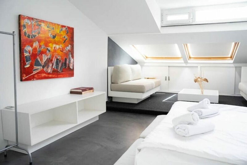 Апартаменты Stylish and Central Duplex House in Beyoglu в Бейоглу