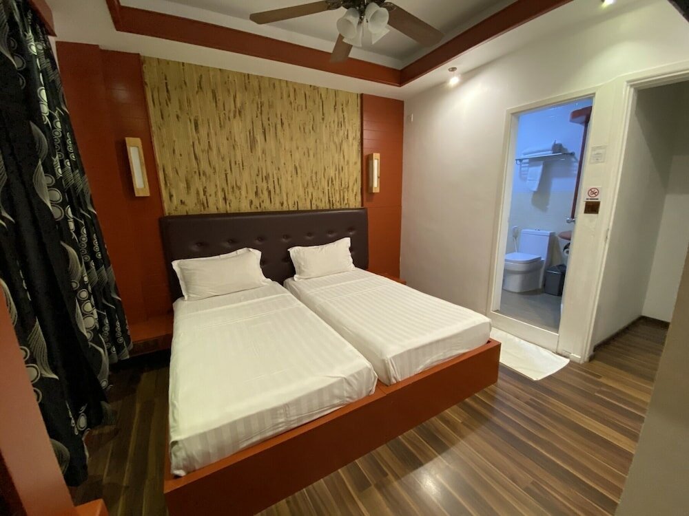 Фото отеля 2