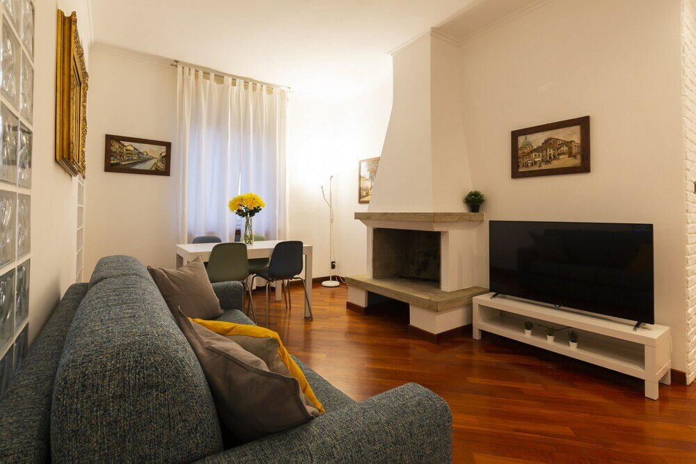 Фото NotaMI - The Wall Top Floor Apartment