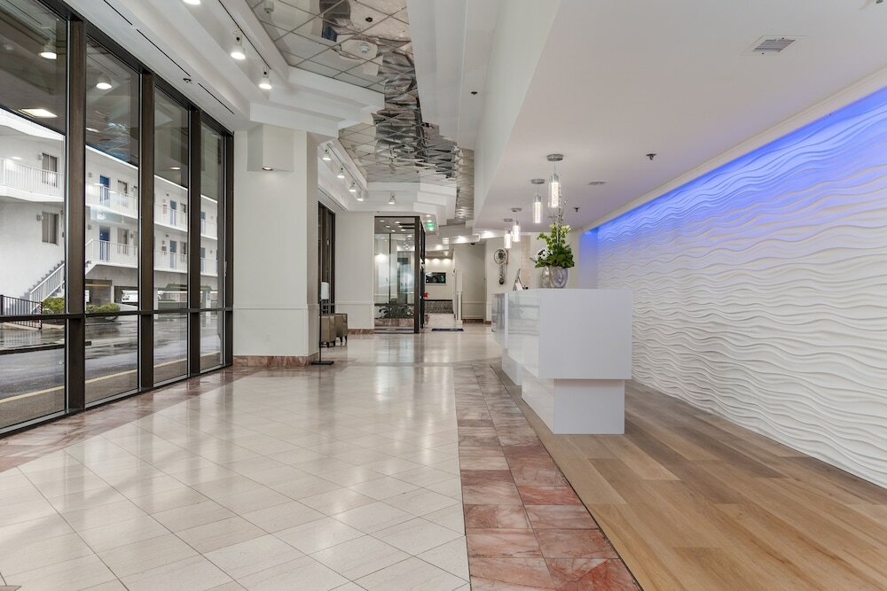 Фото Princess Royale Oceanfront Resort