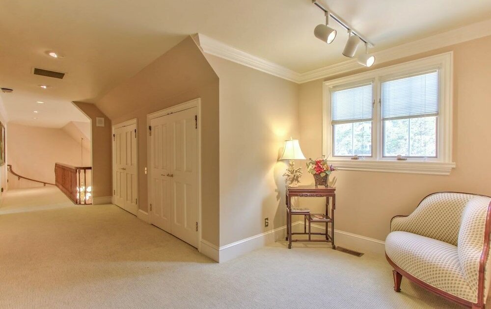 Фото Lx33: Luxury Vacation Villa On Pebble Beach With Pool