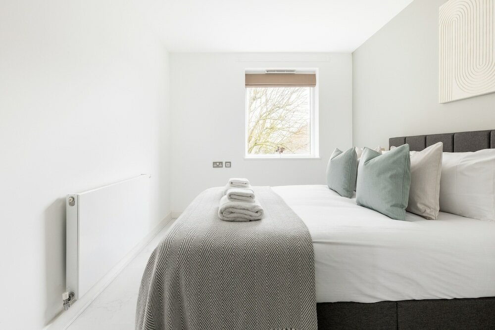 Фото The Islington Apartment