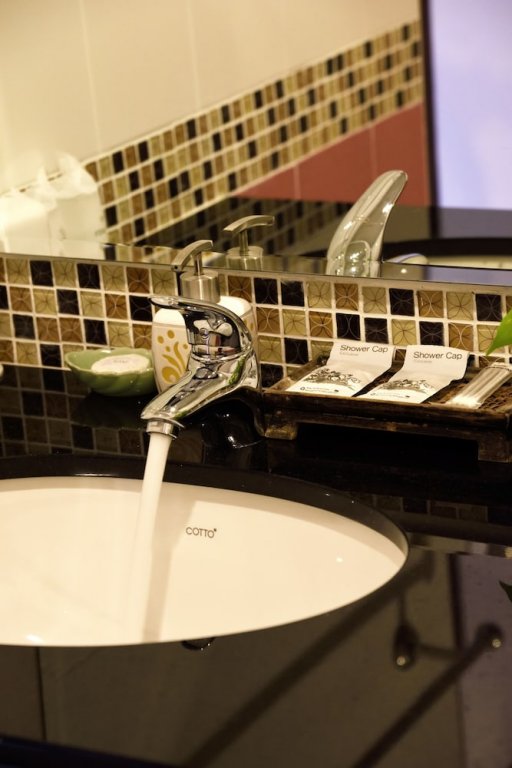 Фото Krabi Phetpailin Hotel