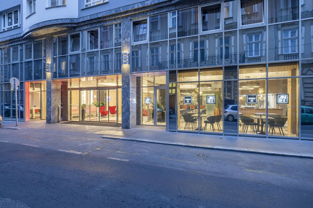 Фото Silver Crown Hotel & Residence