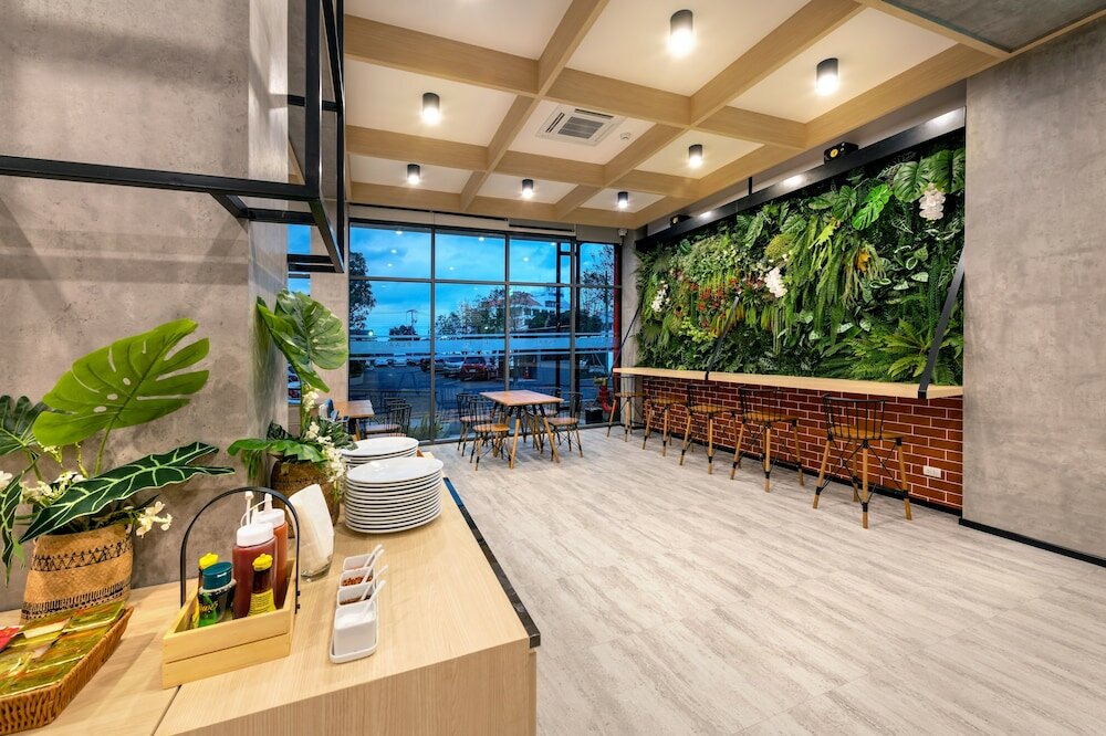 Фото Plaai Plus Hotel Rayong