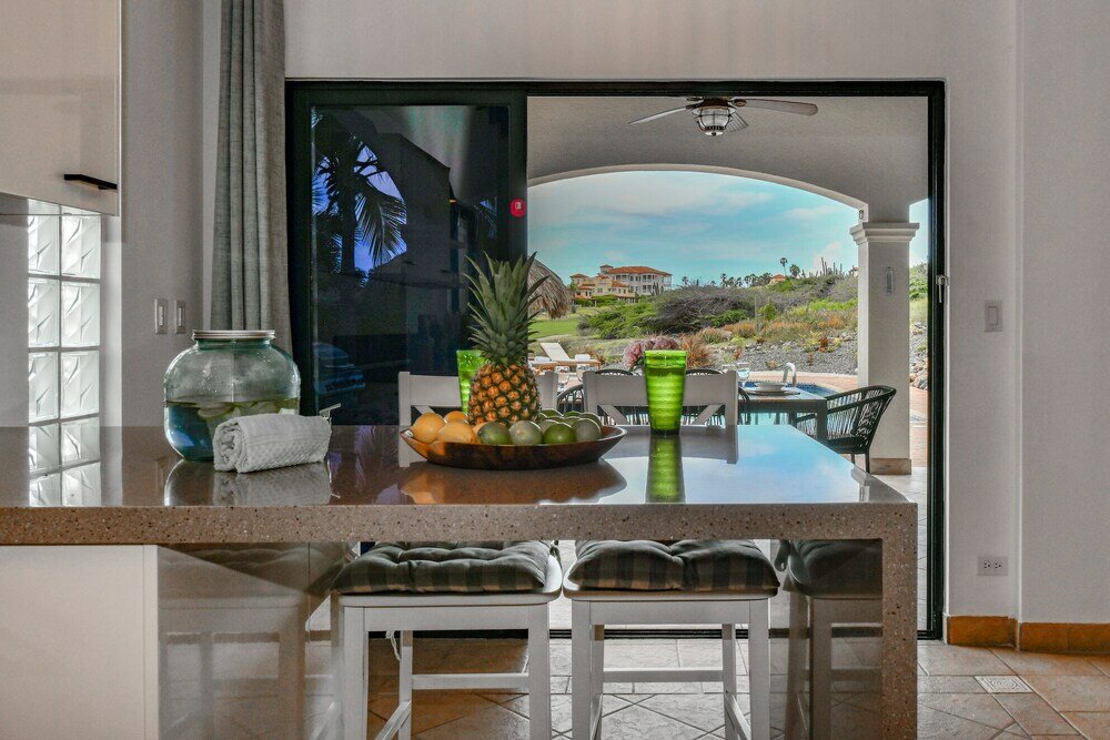 Фото New Gorgeous Listing With Hot Tub& Golf Course View! in Tierra del Sol!