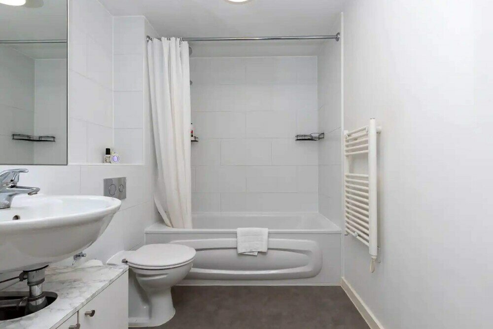 Фото Bright New 1 Bedroom Flat in Elephant and Castle