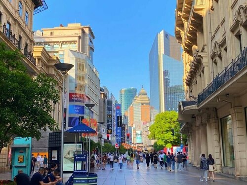 Хостел Dayin International Youth Hostel - East Nanjing Road & The Bund в Шанхае
