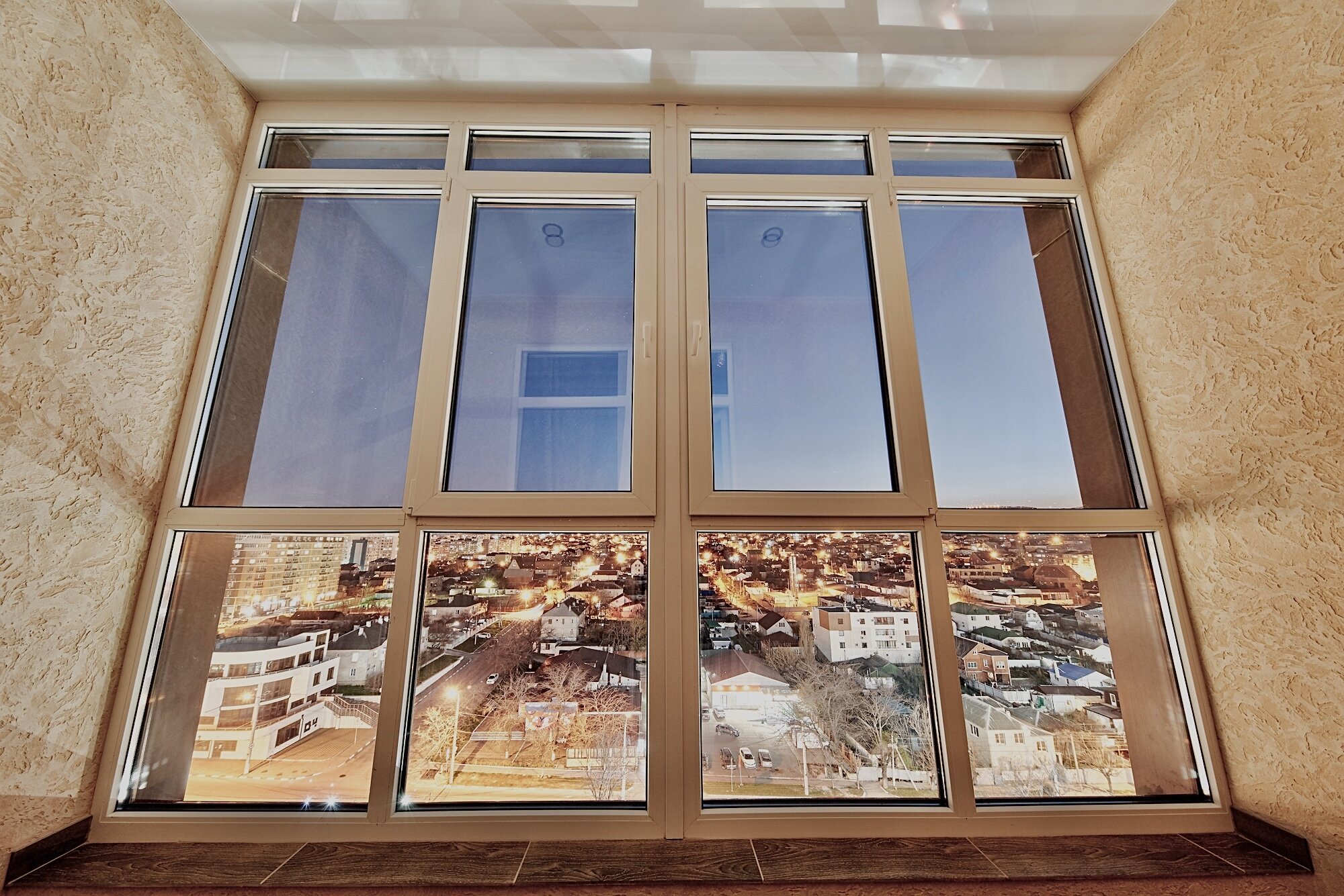 Фото LetoApart на улице Энгельса 95