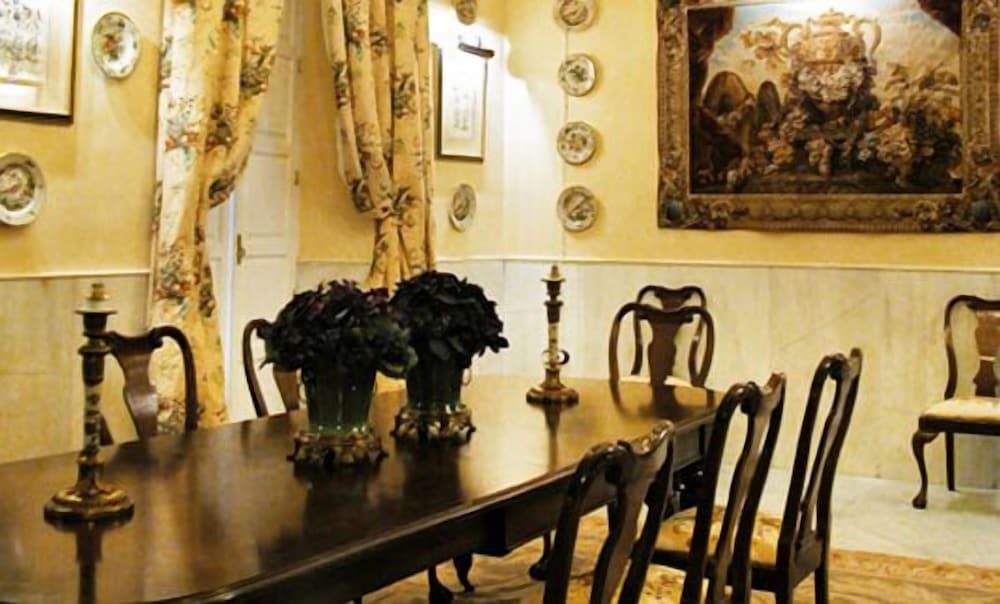 Фото Hotel Casa Palacio Conde de la Corte