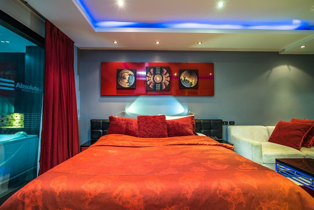 Фото Absolute Bangla Suites