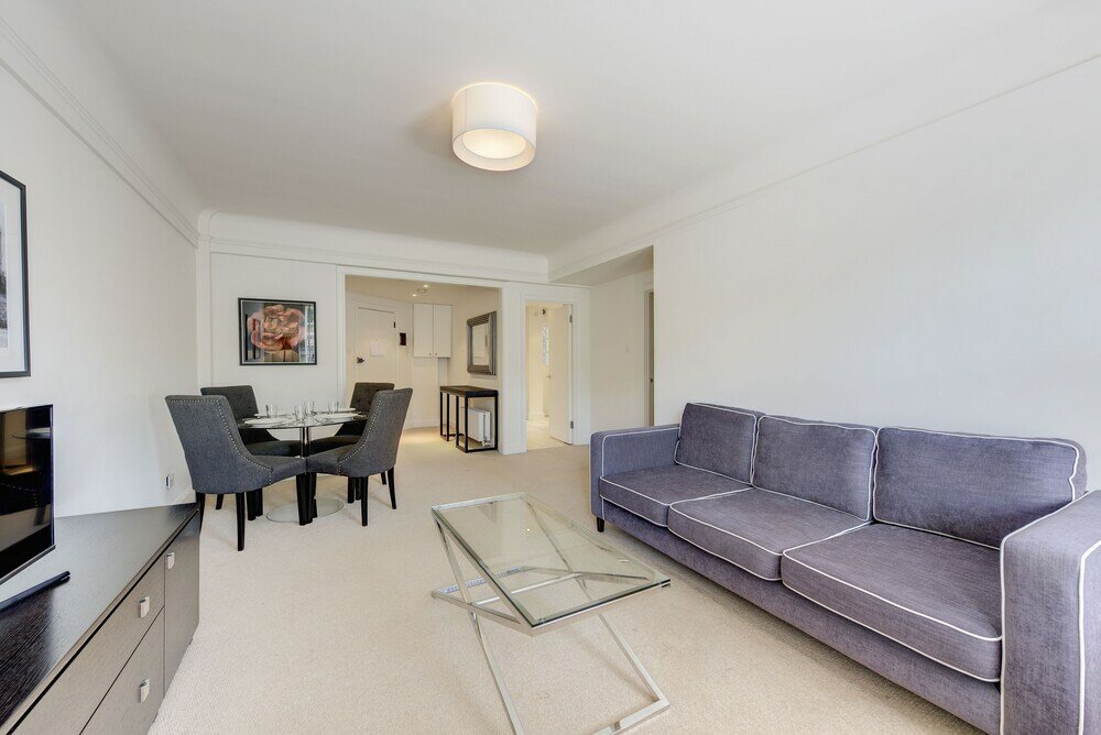 Фото Pelham Court Apartments