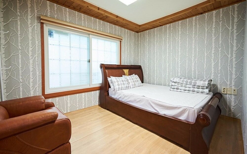 Фото Yeosu Dolsan Healing Pension