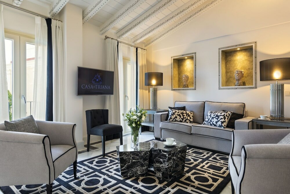 Фото Casa de Triana Luxury Suites by Casa del Poeta