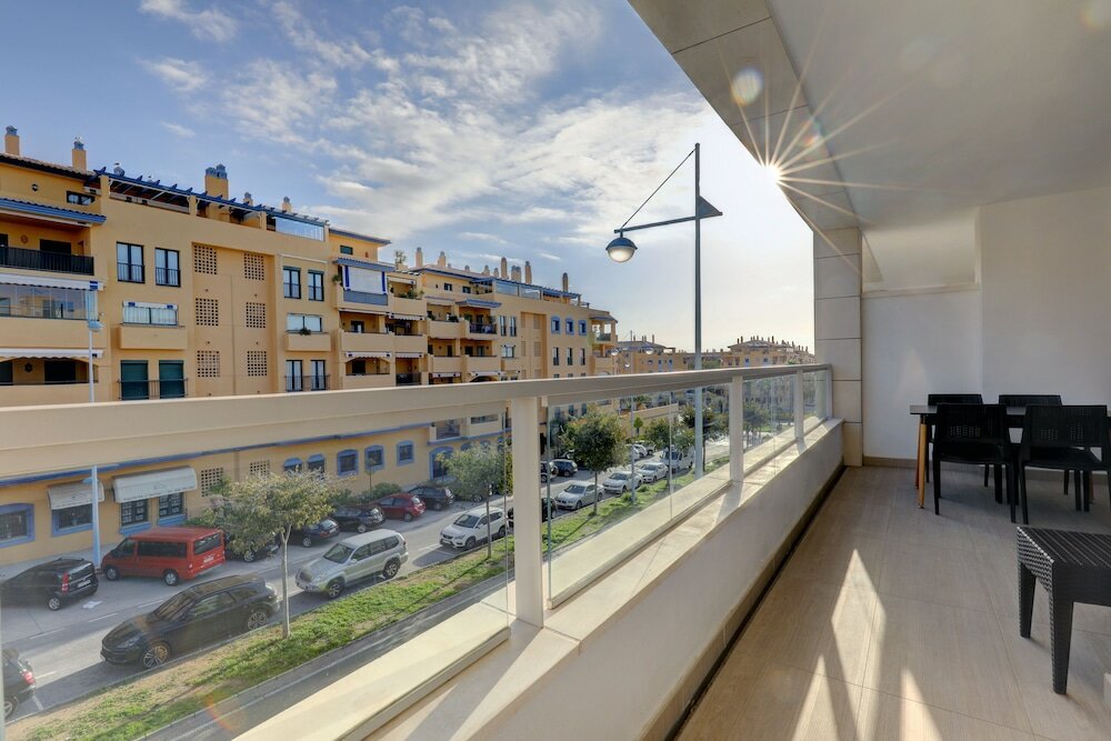 Фото Aqua Apartments Vento, Marbella