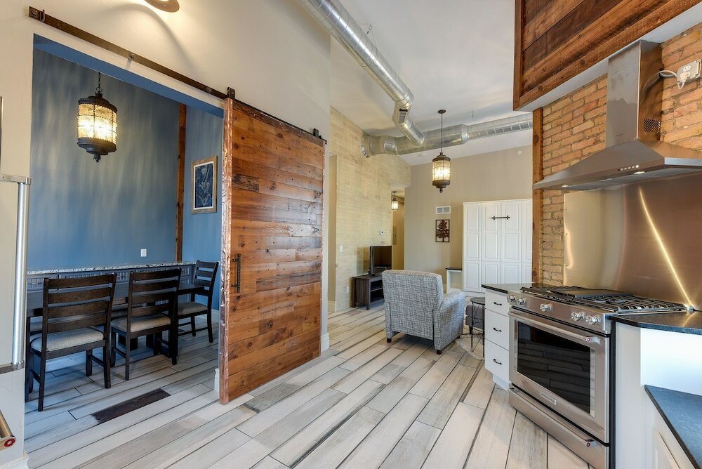 Фото Stay Chateau Suite 1