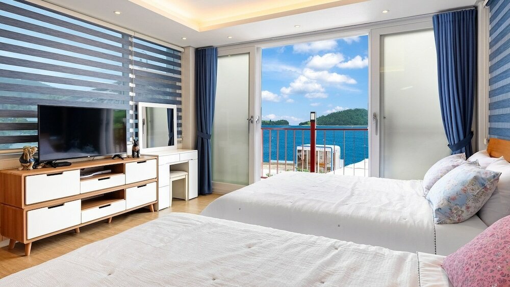 Фото Yeosu Mogwa Pension