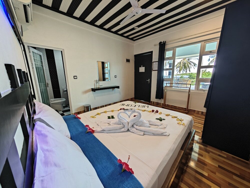 Фото Dhonfulhafi Beach View & SPA