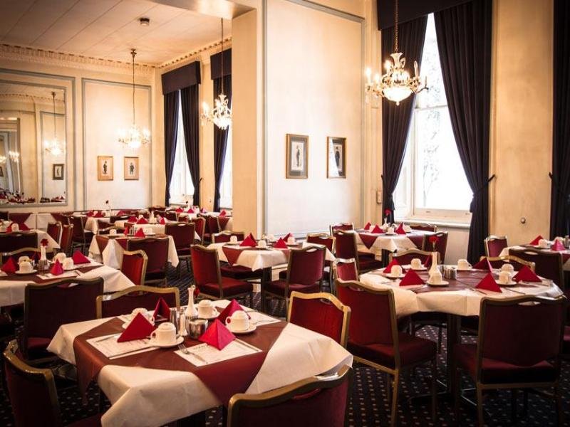 Фото Columbia Hotel