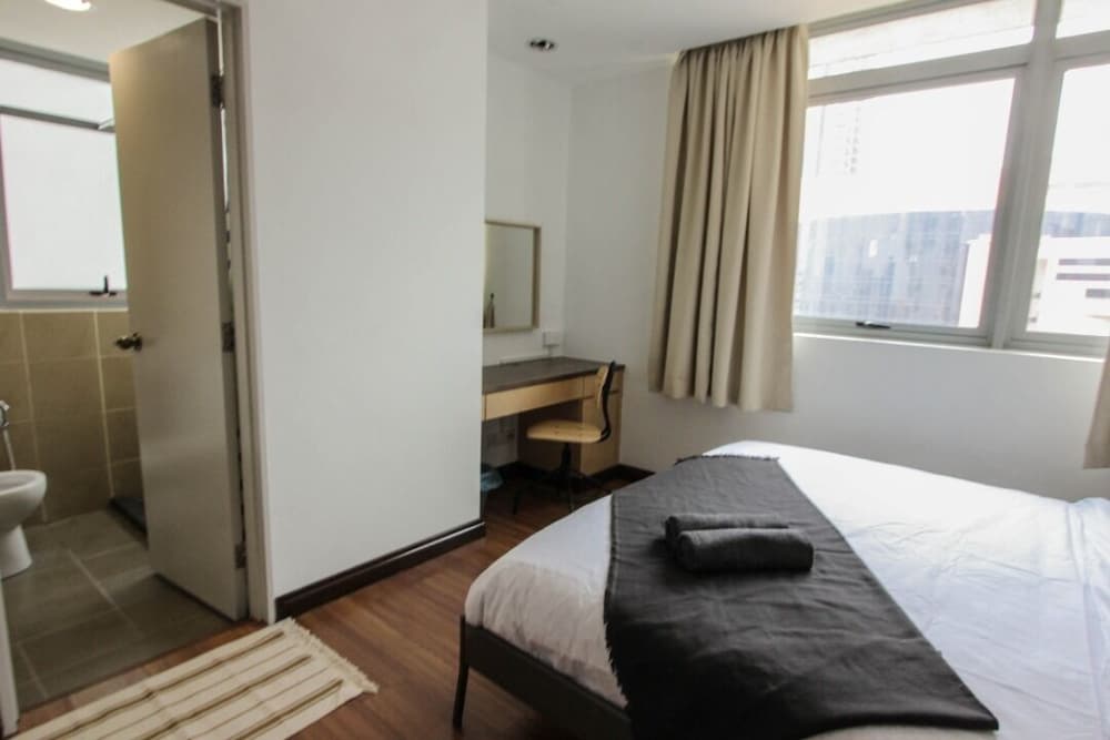 Фото Taragon Bintang Suites by StayHub Type 1