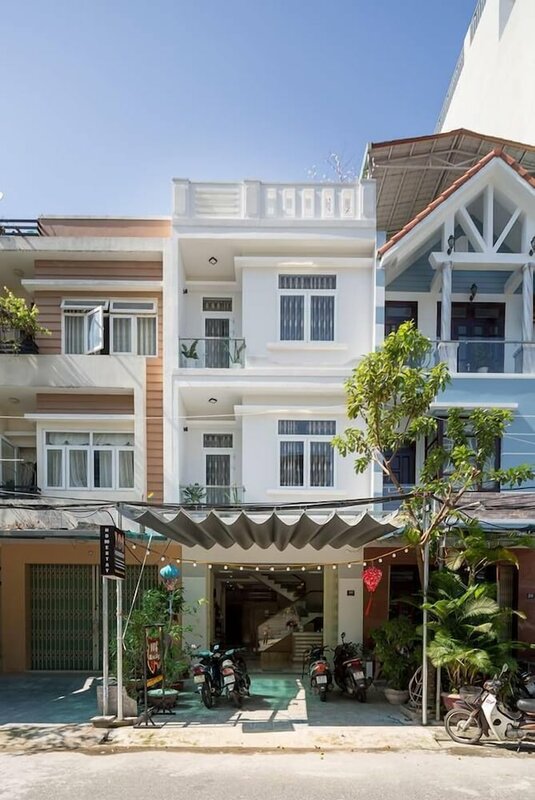 Гостиница 10 Dollar Homestay Danang - Hostel в Дананге