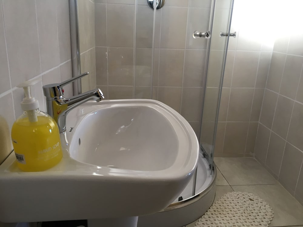 Фото Beautiful Gates Guest House