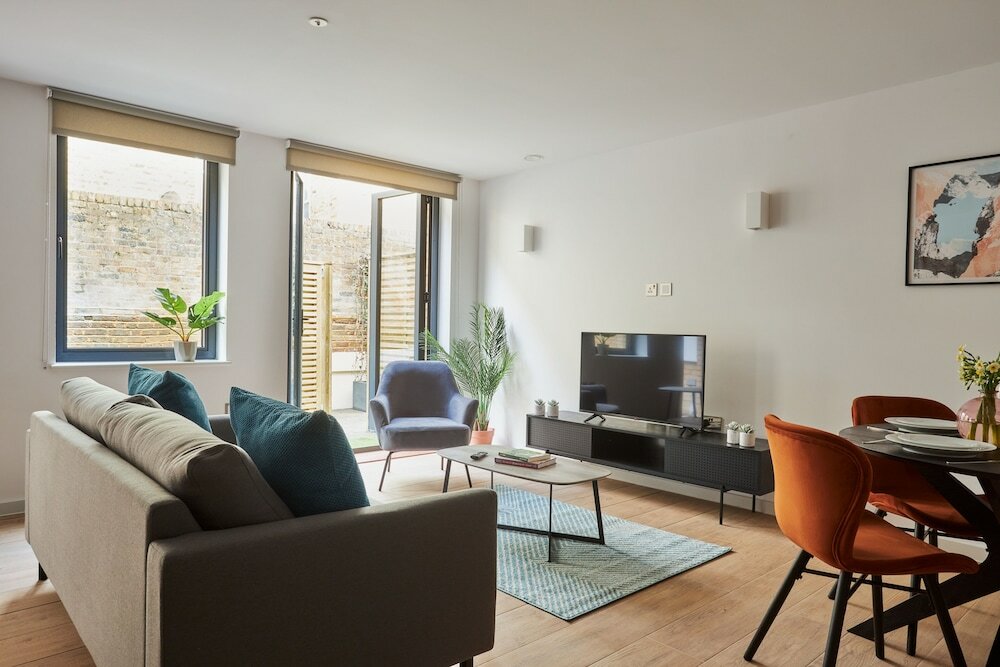 Фото Hammersmith Mews by Flying Butler