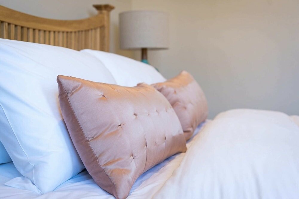 Фото Homely 2 Bedroom Victorian Apartment in Hampstead