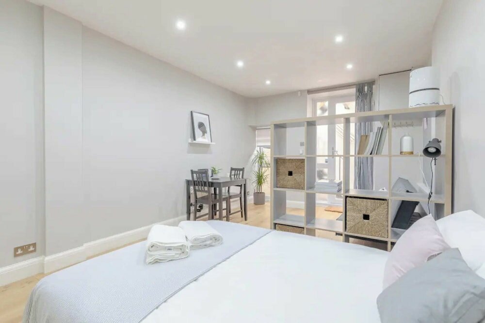 Фото Modern Studio Flat - 1 min to Paddington Station