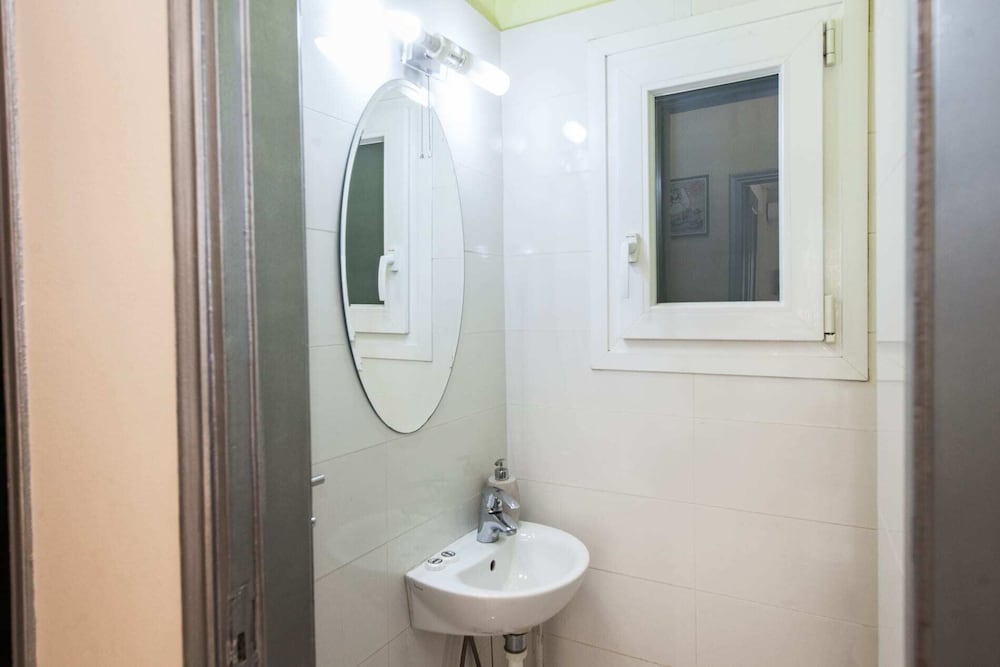 Фото Amazing apartment at Exarcheia