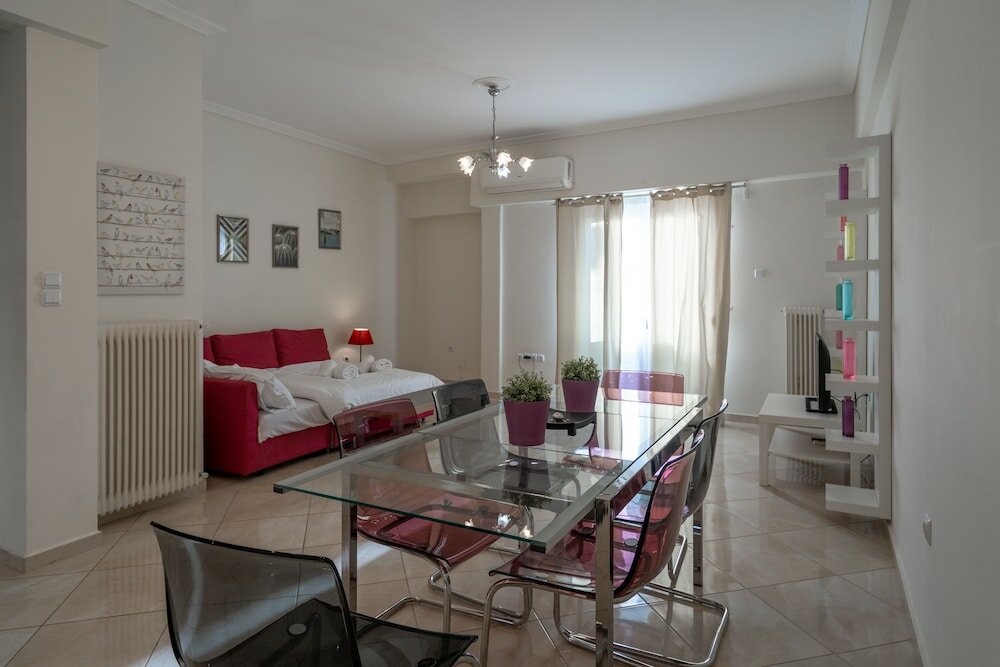 Фото Fotomara sunny and colourful apartment