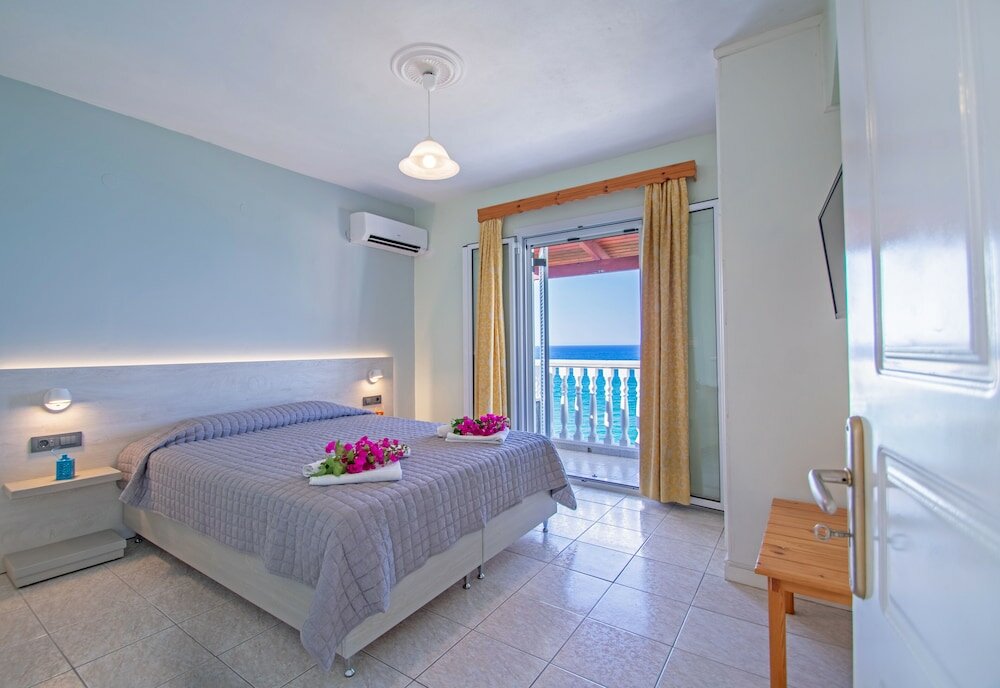 Фото Baywatch Apartments