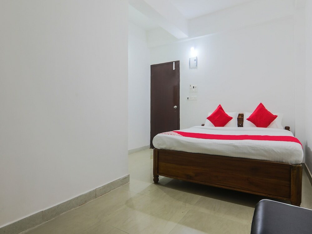 Фото Oyo Flagship 15828 Neexotica