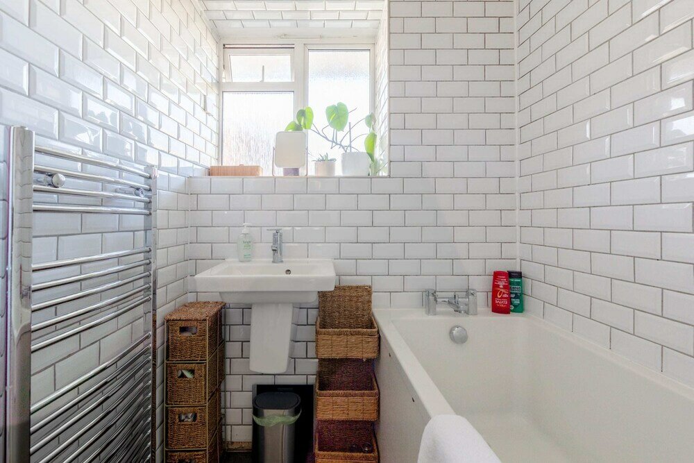 Фото Lovely 2bd House With Garden - Islington