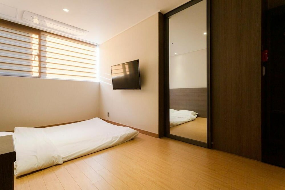 Фото Grandmillions Hotel