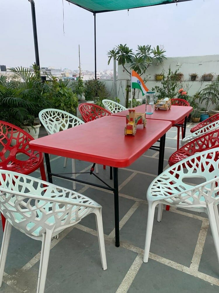 Фото Gracious by Vishesh Hotels & Home Stay