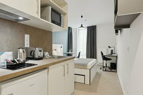 Гостиница All Suites Appart Hôtel Noisy le Grand в Понто-Комбе