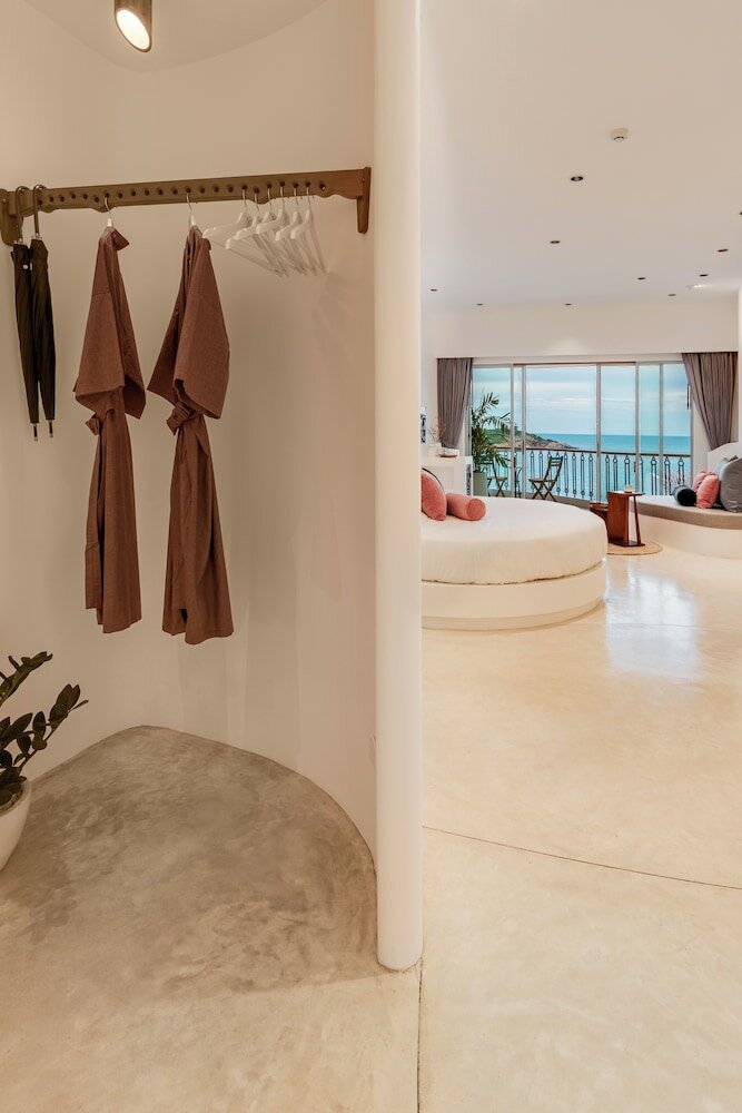 Фото Ampersand Resort