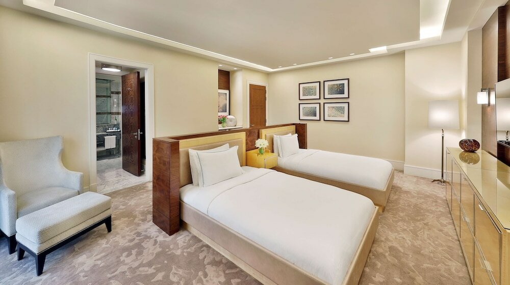 Фото Conrad Jabal Omar Makkah