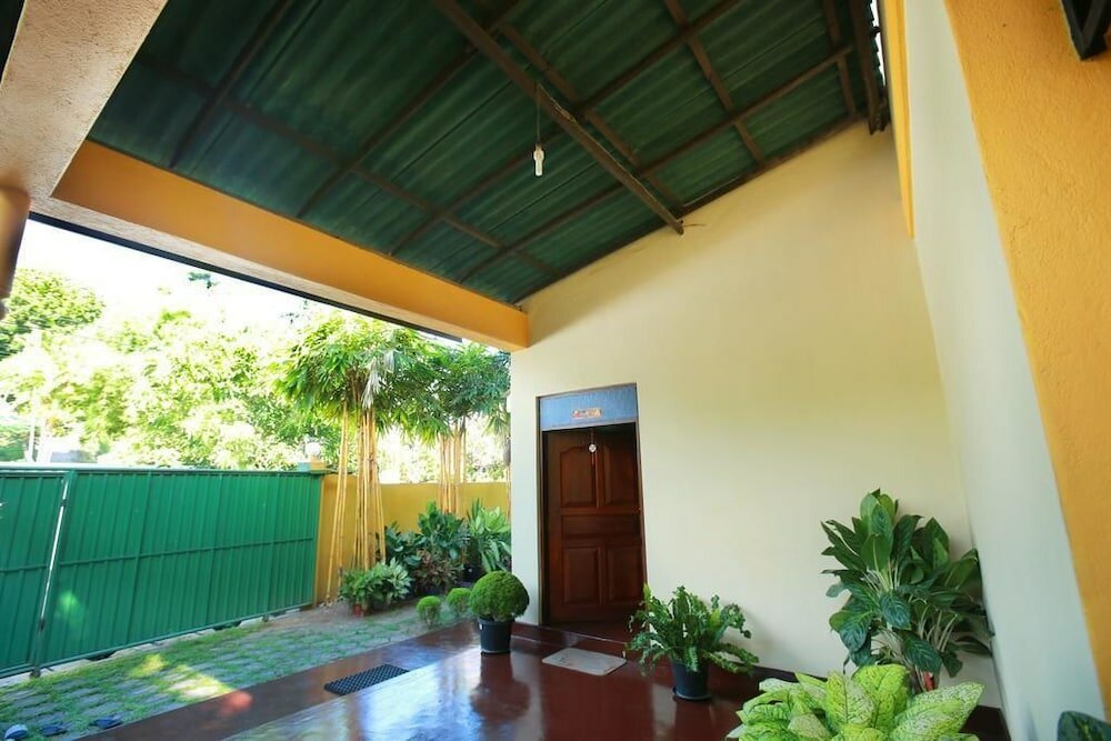 Фото The One Apartment