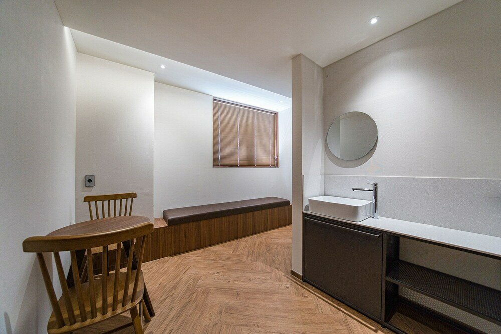 Фото Brown Dot Hotel Eurwangri