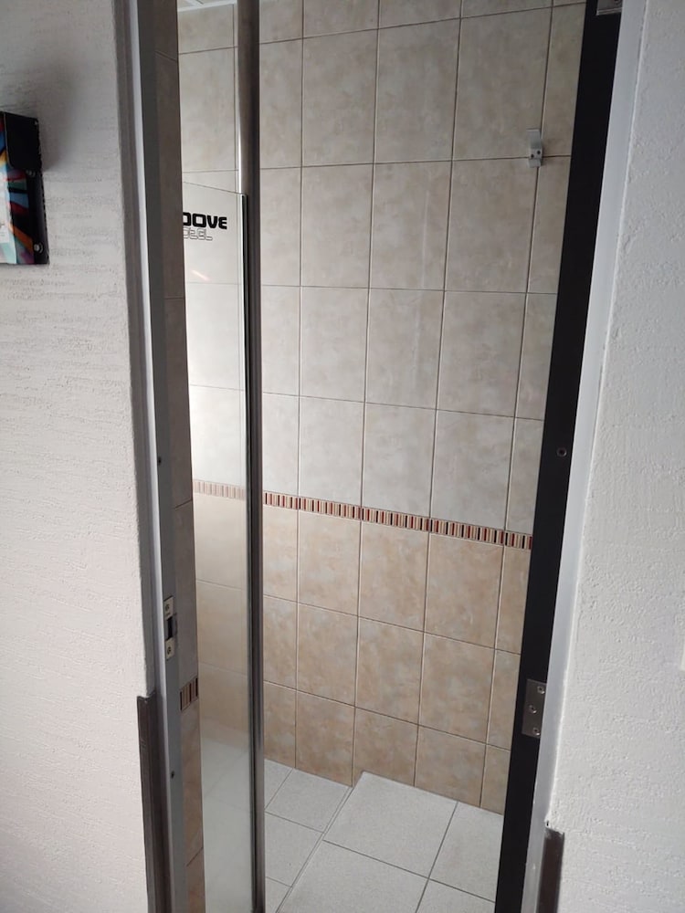 Фото Loove Hotel - Adults Only