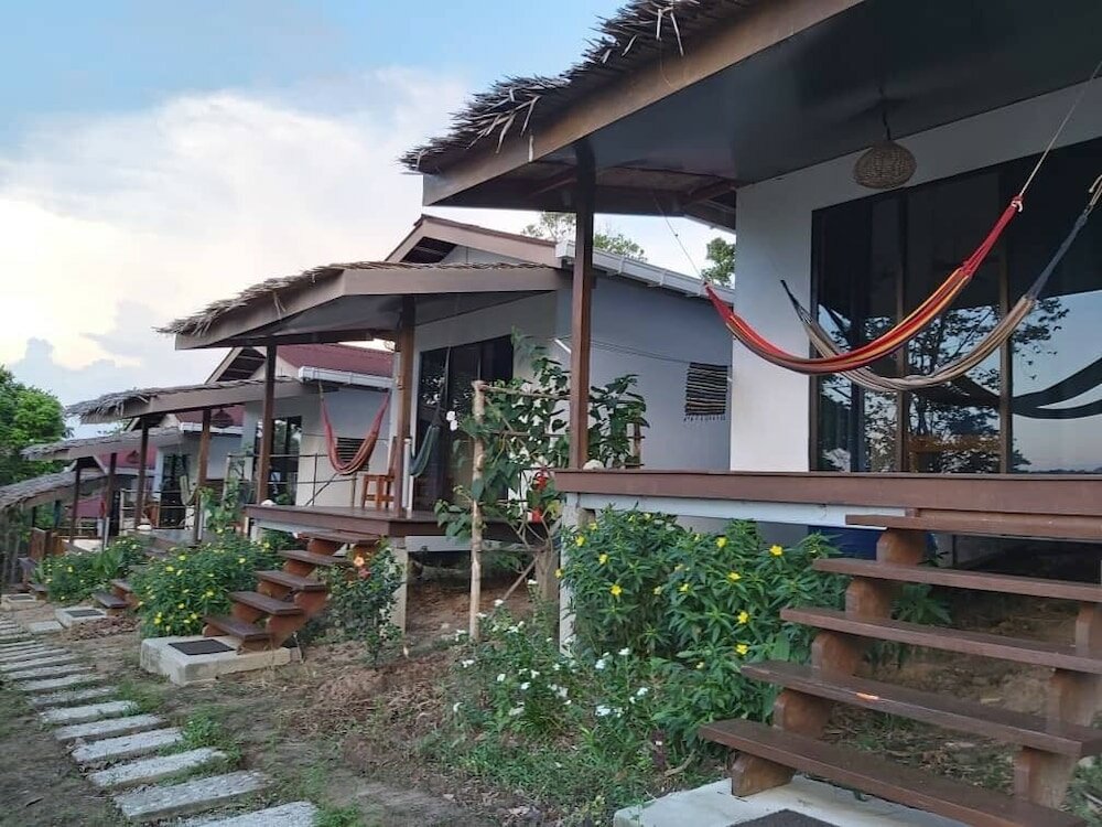 Фото Bigfin Beach Resort