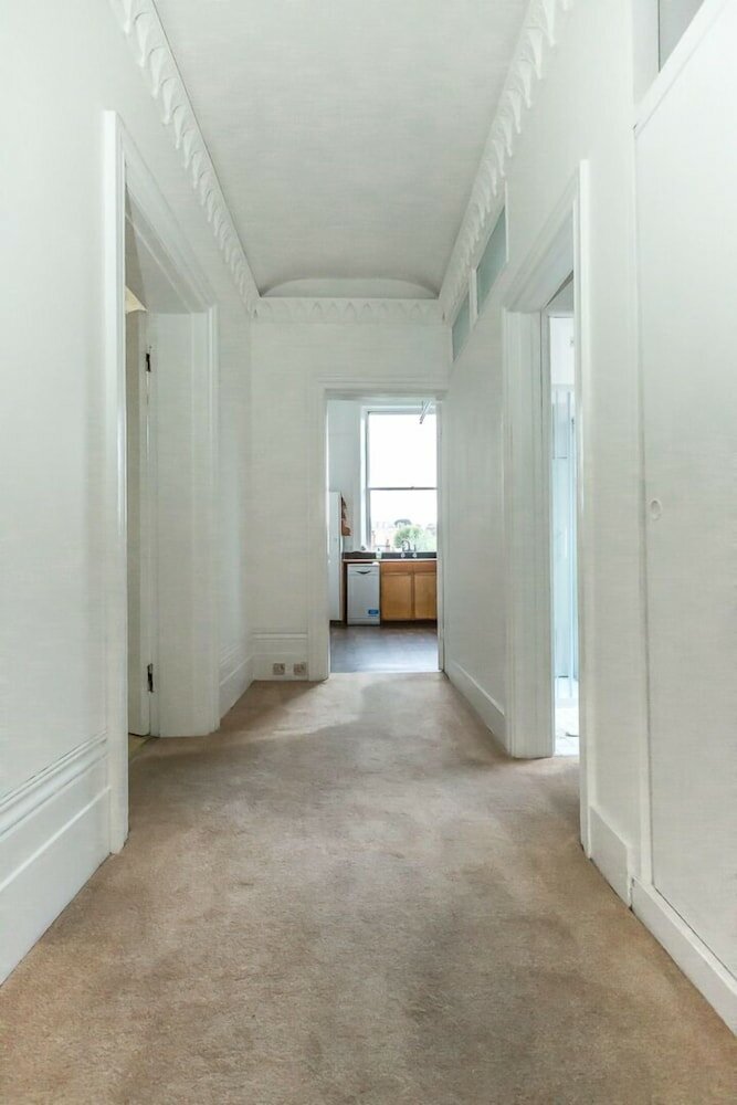 Фото Spacious 1br Period Apartment Hampstead
