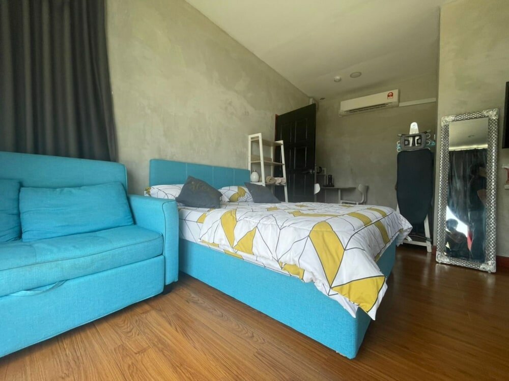 Фото Oyo Home 90370 D'tampi Homestay