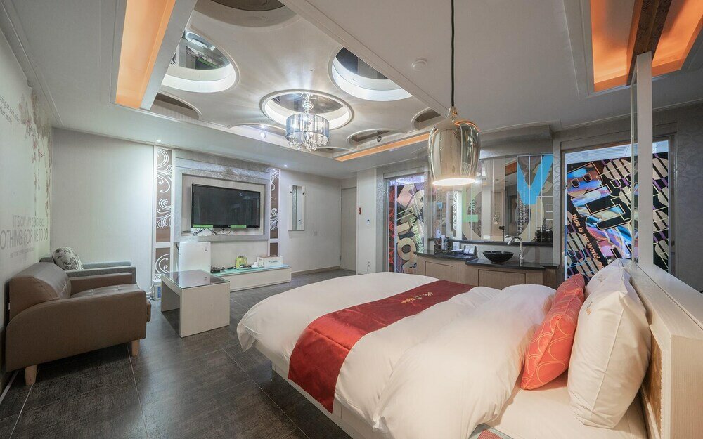 Фото Pohang Ocheon Party Rock Motel