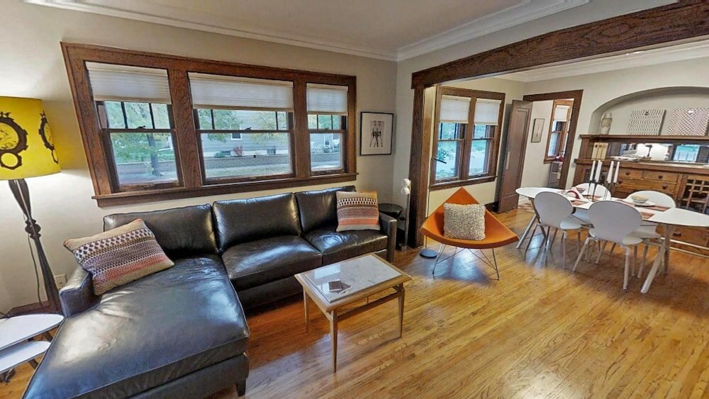 Фото Longfellow Chic