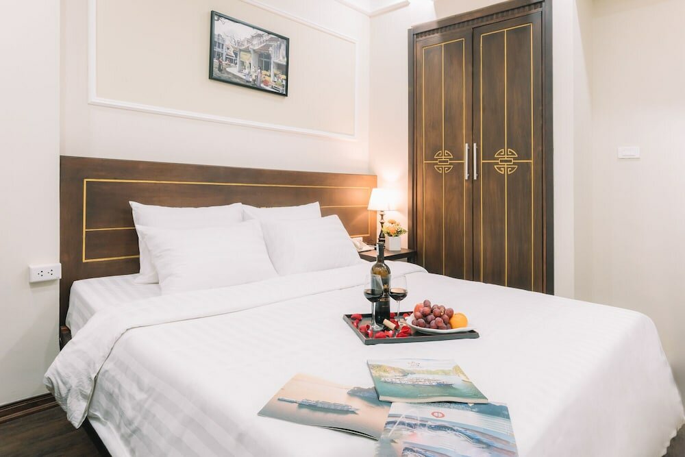 Фото Hanoi Lake View Hotel & SPA