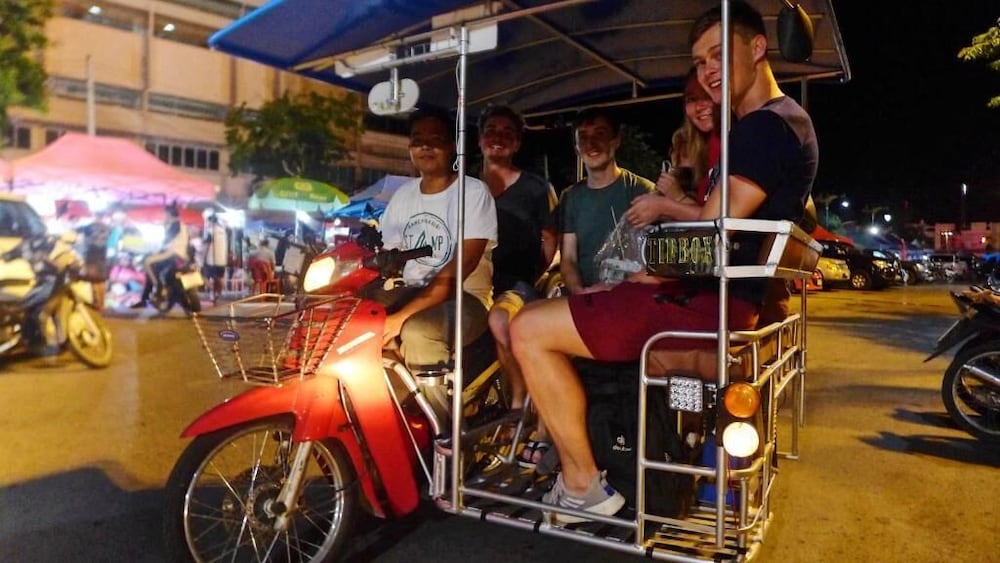 Фото Stamp Hostel - Adults Only