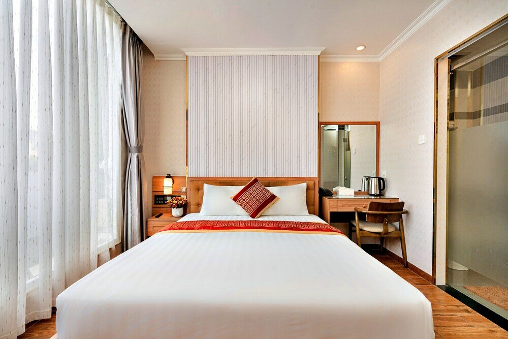 Фото Hanz Luna Hotel